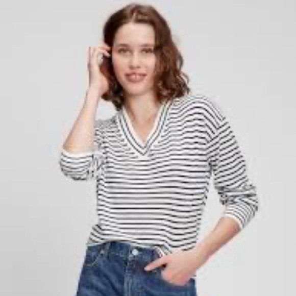 Gap Linen Blend V Neck Sweater - Picture 1 of 4